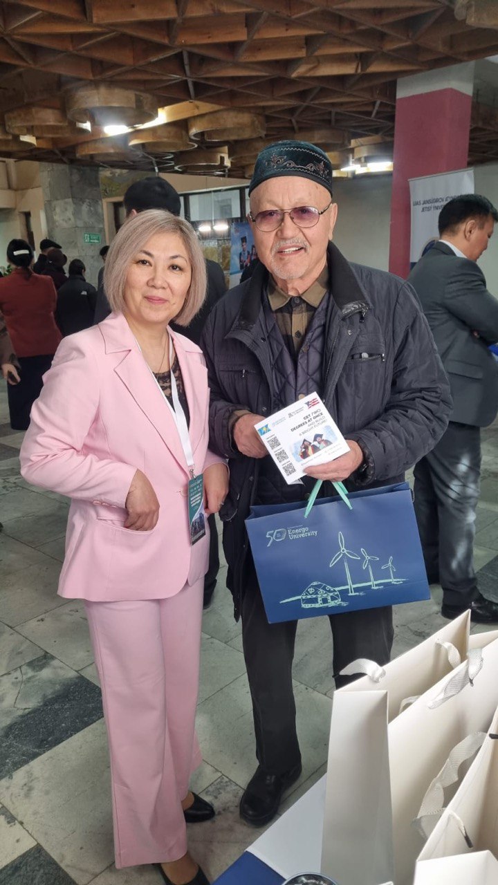 Знакомим монгольских выпускников с Kozybayev University