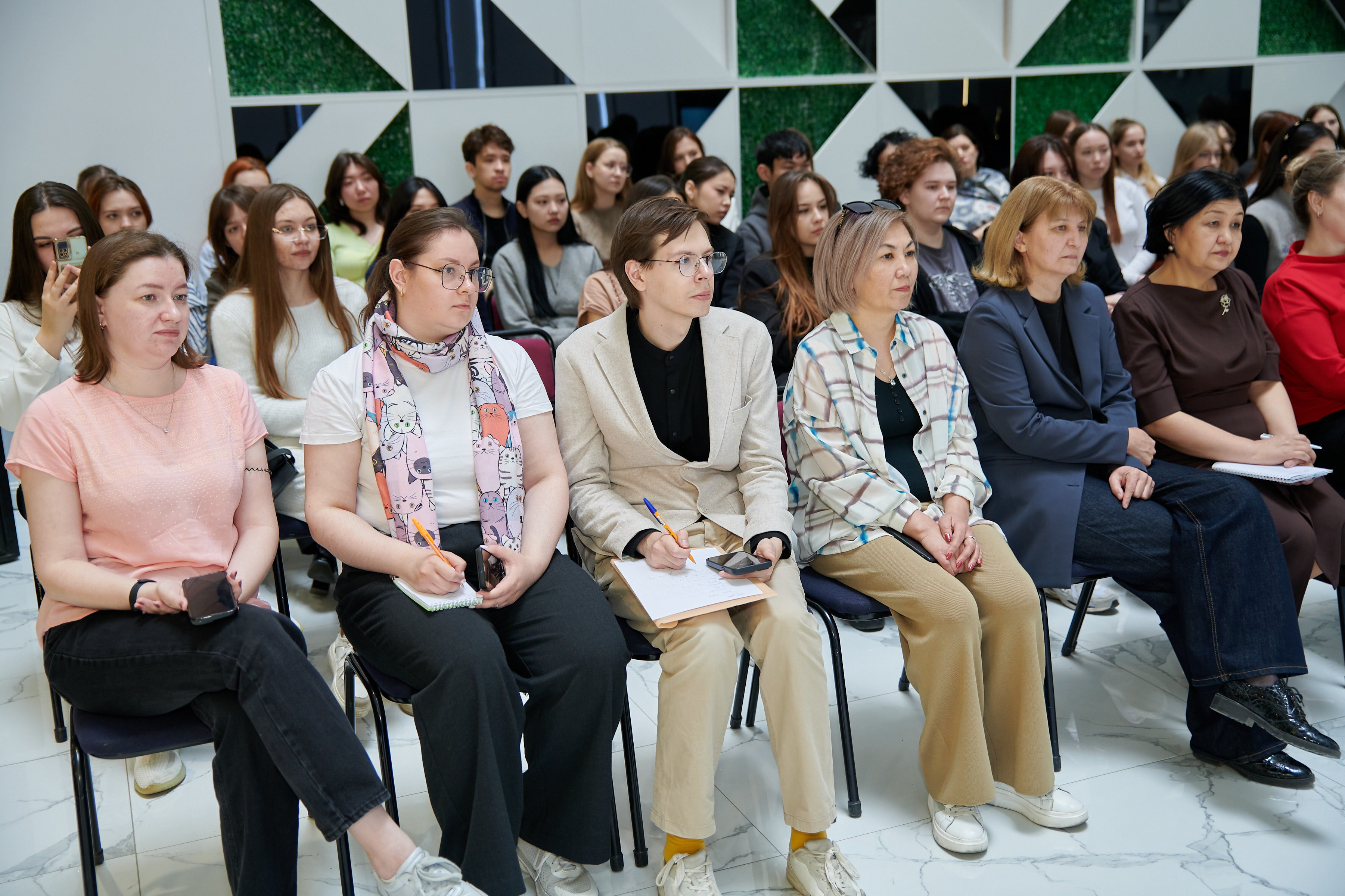 Первый шаг к плодотворному сотрудничеству с INALCO