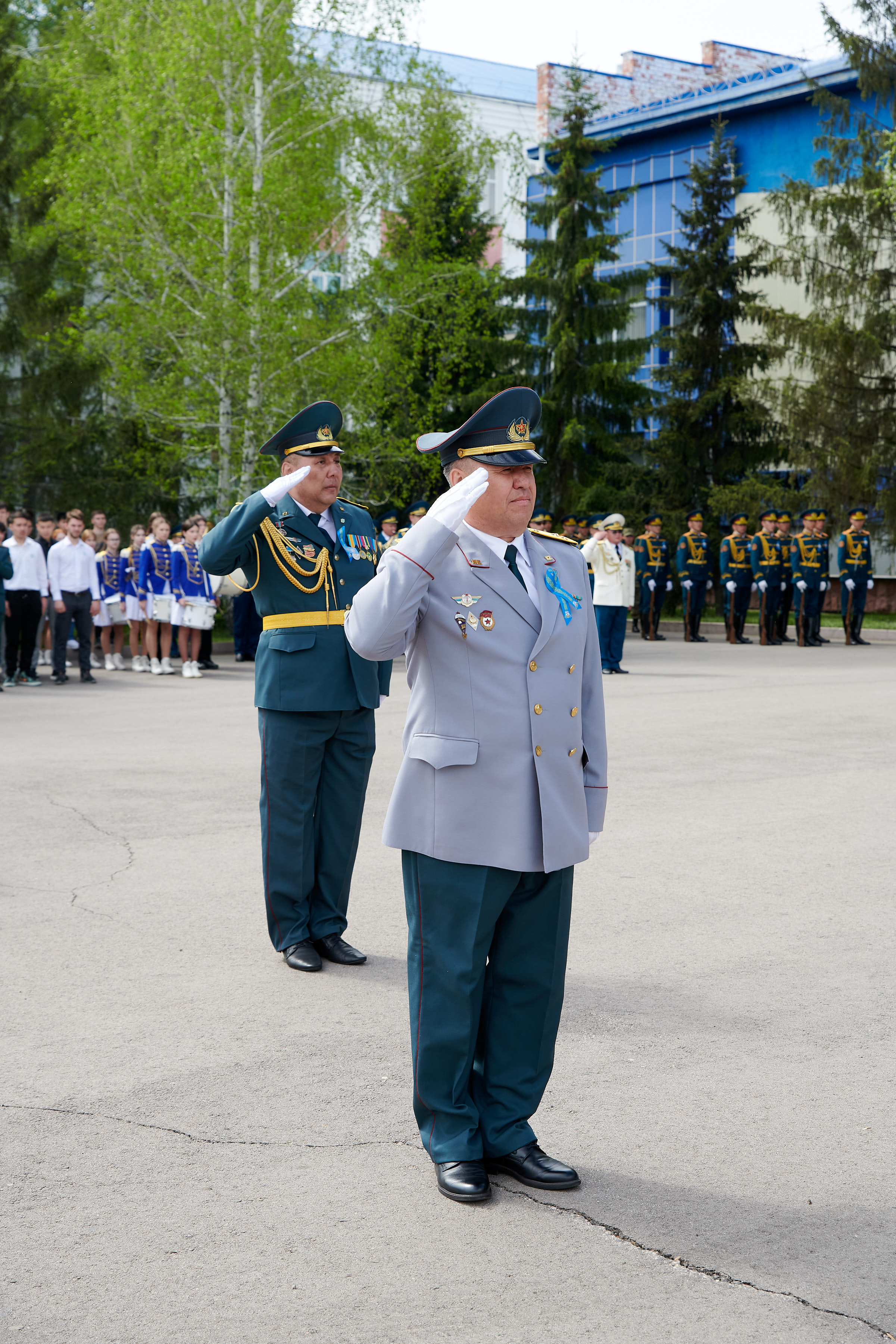 Отан қорғаушылар мен Жеңіс күніне мың тағзым!