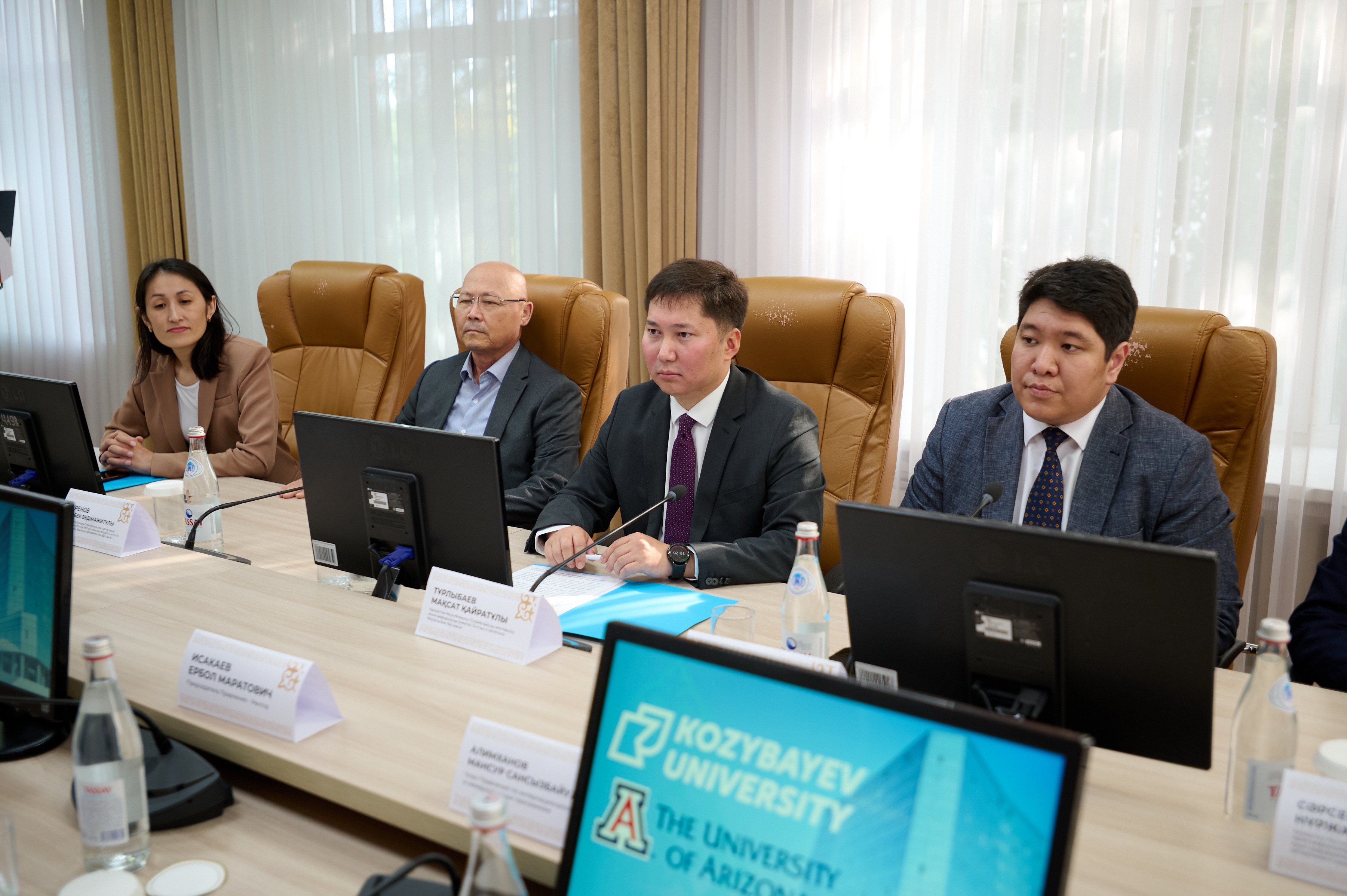 Визит руководителя Бюро национальной статистики в Kozybayev University
