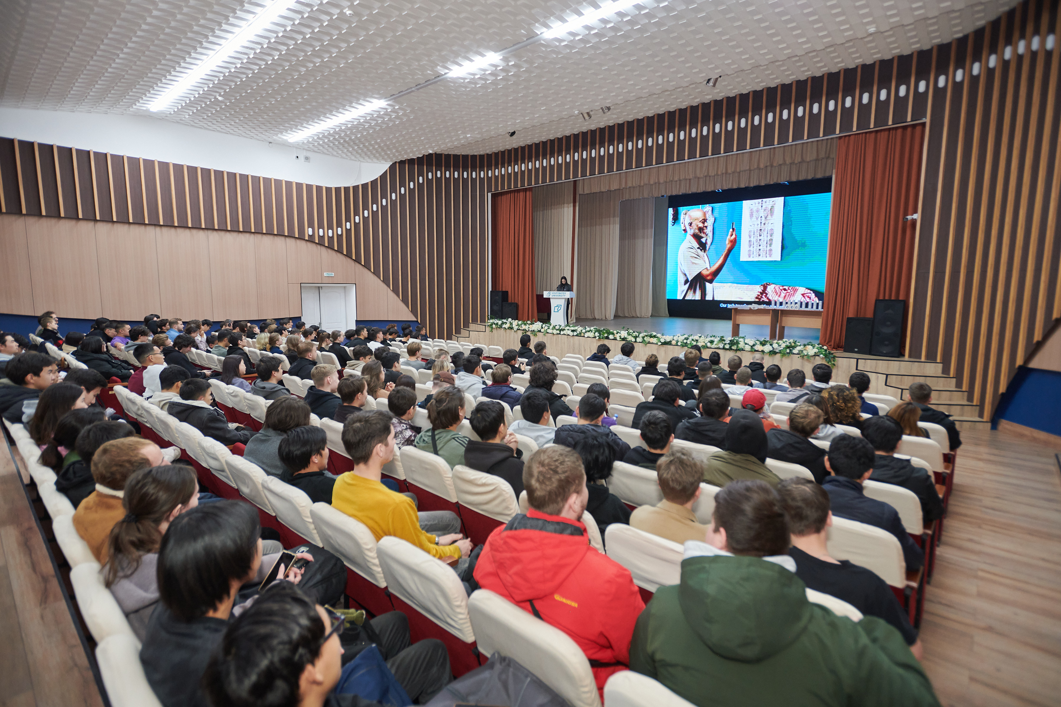 Образовательное партнёрство в действии: Huawei провела Roadshow