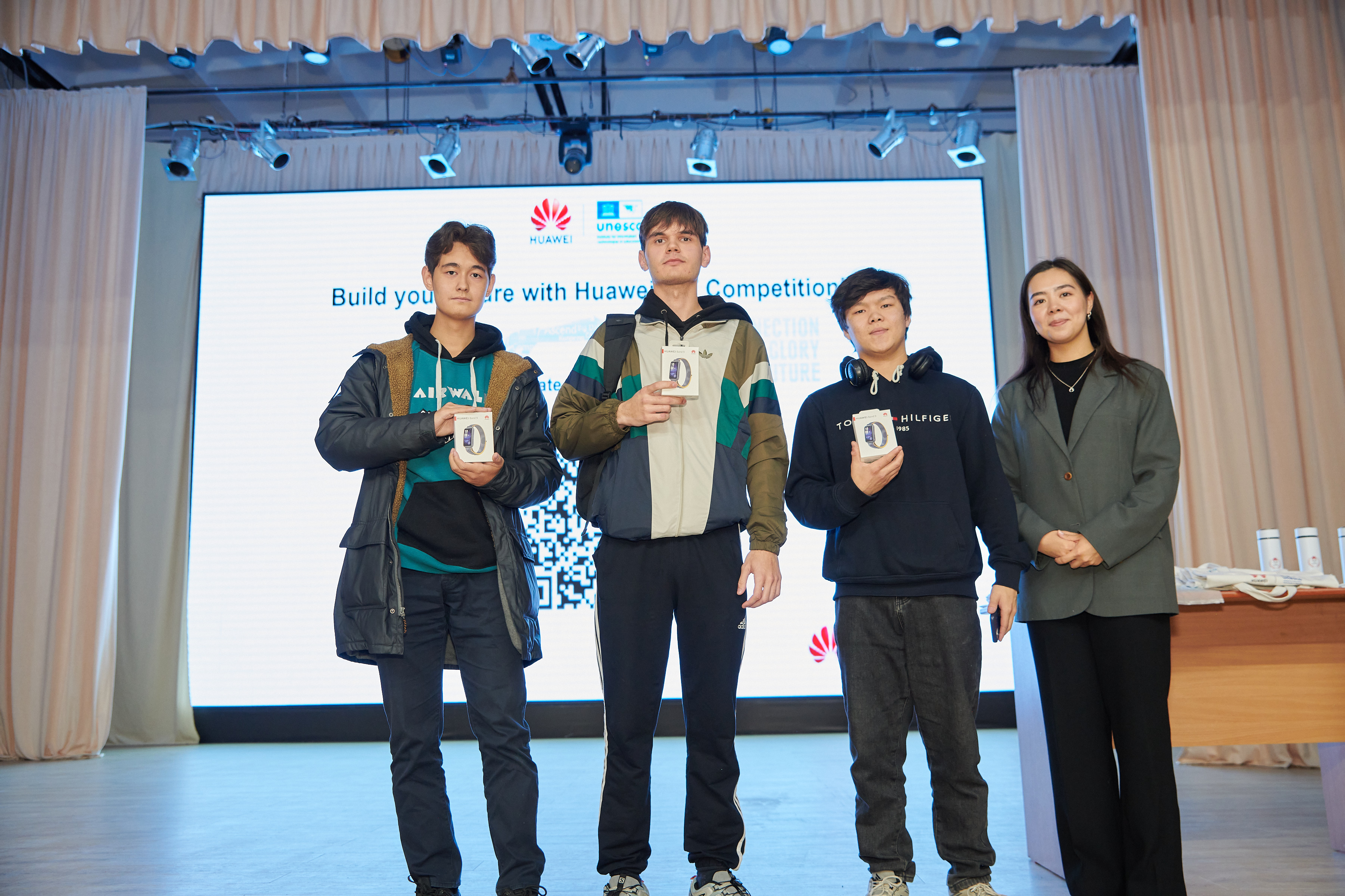 Образовательное партнёрство в действии: Huawei провела Roadshow