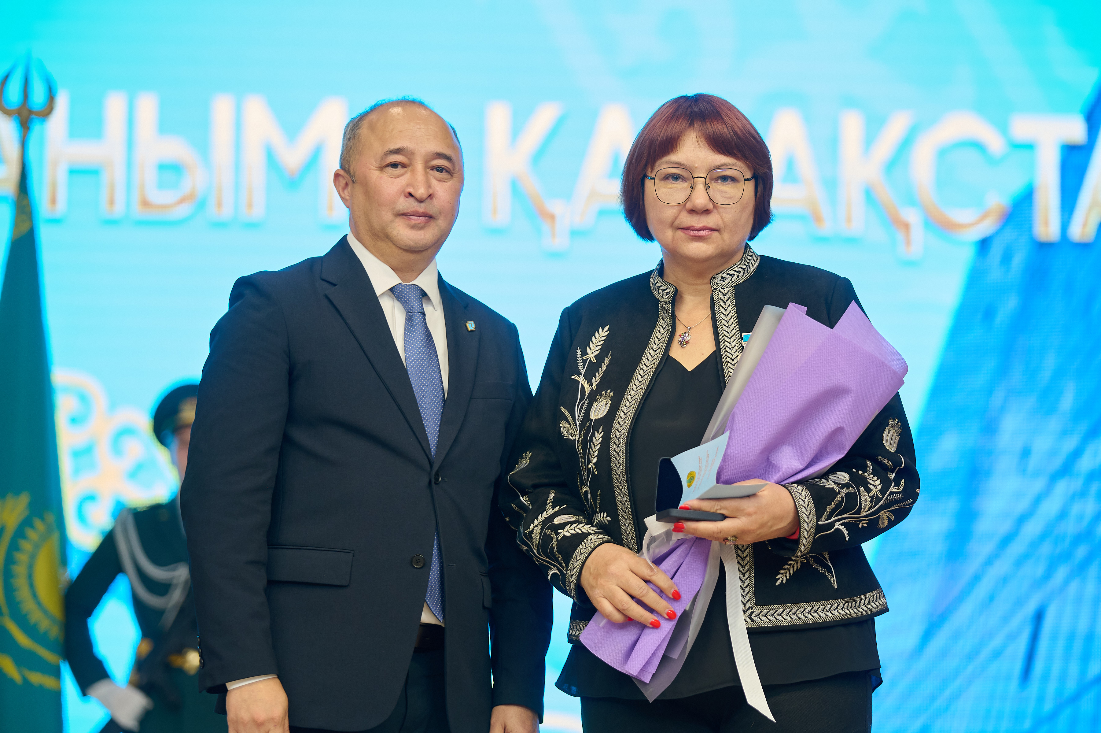 В Kozybayev University отметили День Республики Казахстан: признание заслуг и чествование лучших