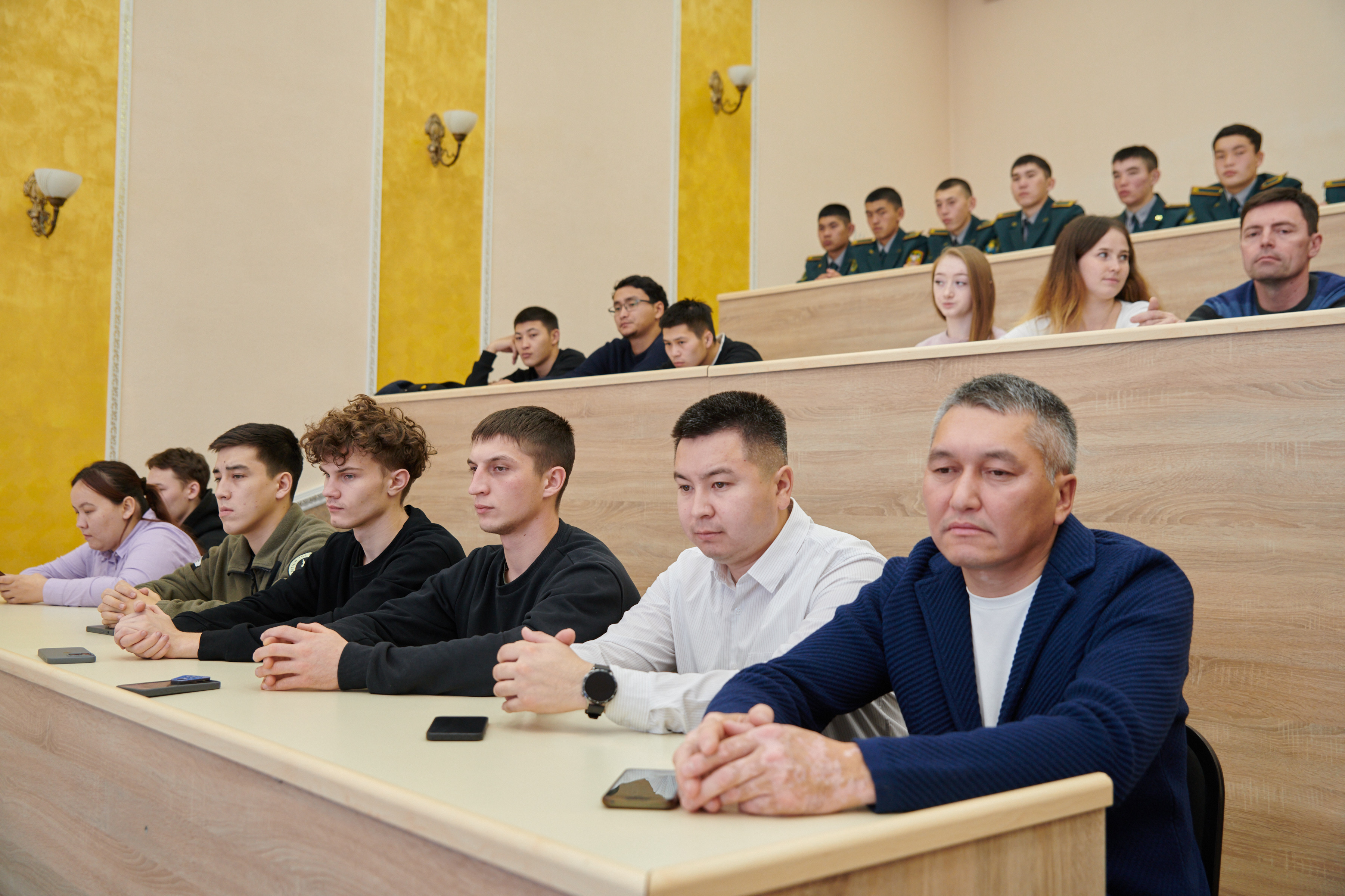 Физическая культура и военное дело: новые подходы обсудили в университете