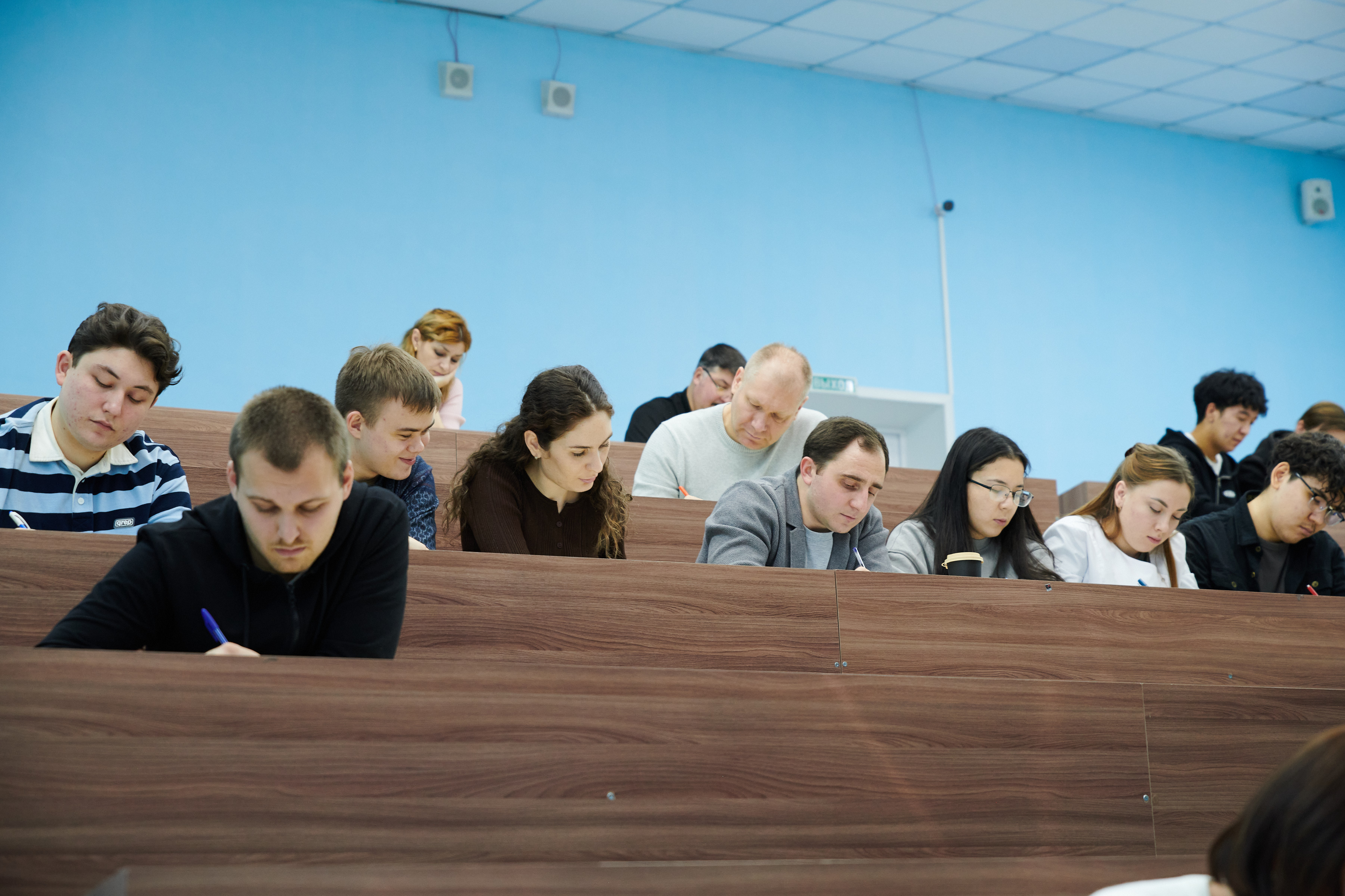 Kozybayev University принял участие в «Национальном диктанте»