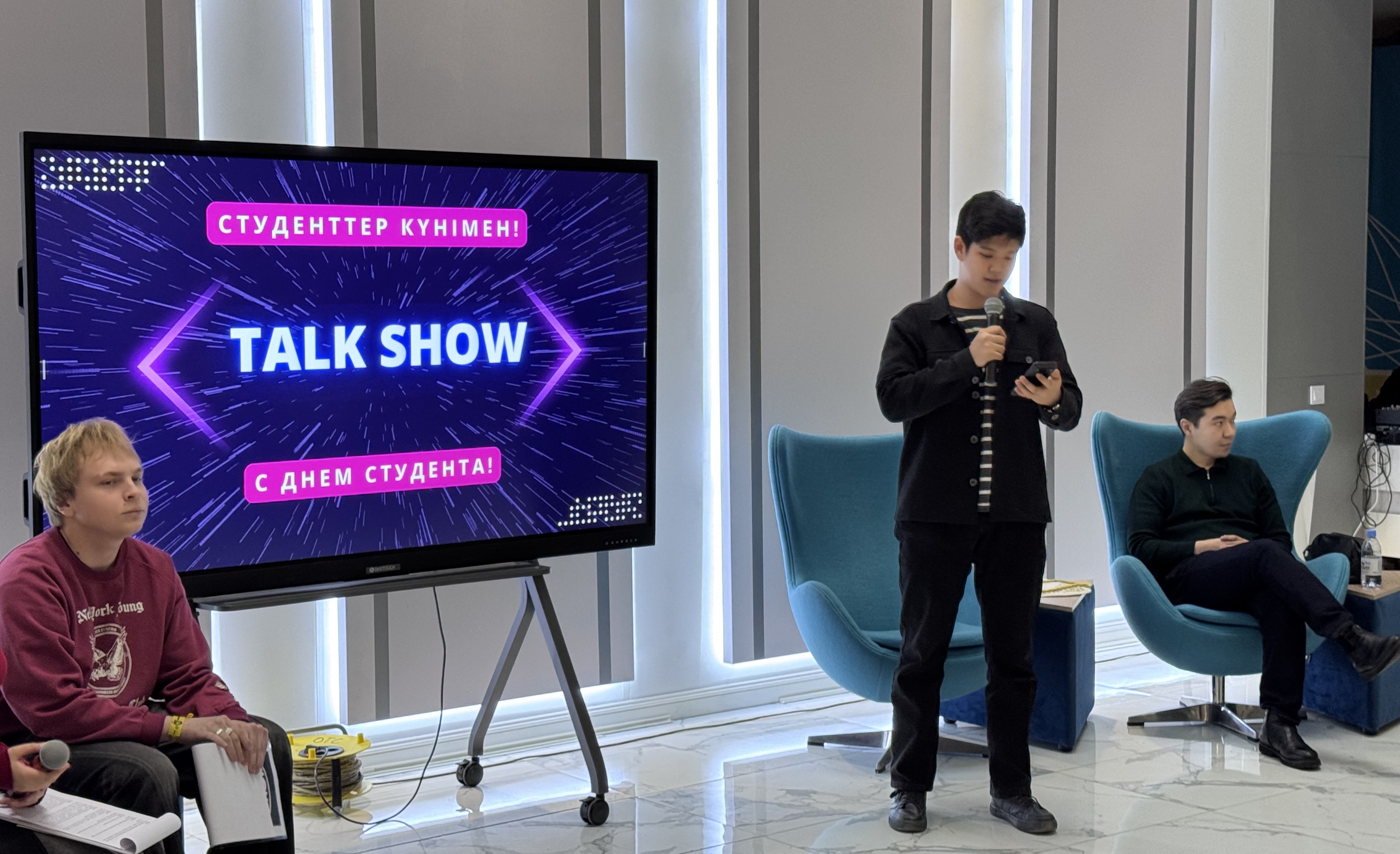 Talk show объединило героев популярных студенческих подкастов