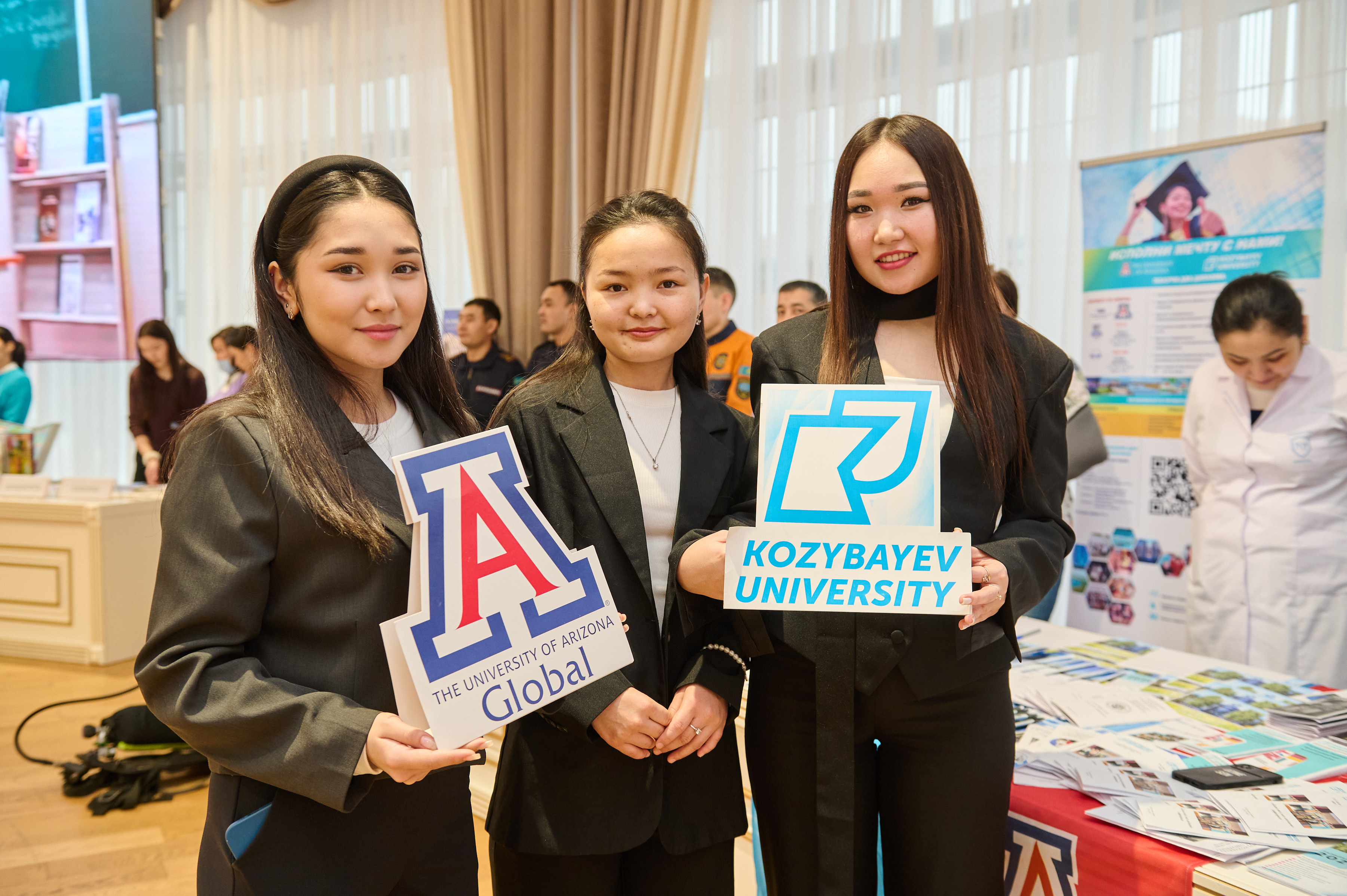 Kozybayev University на профориентационной сессии «Мир профессий»