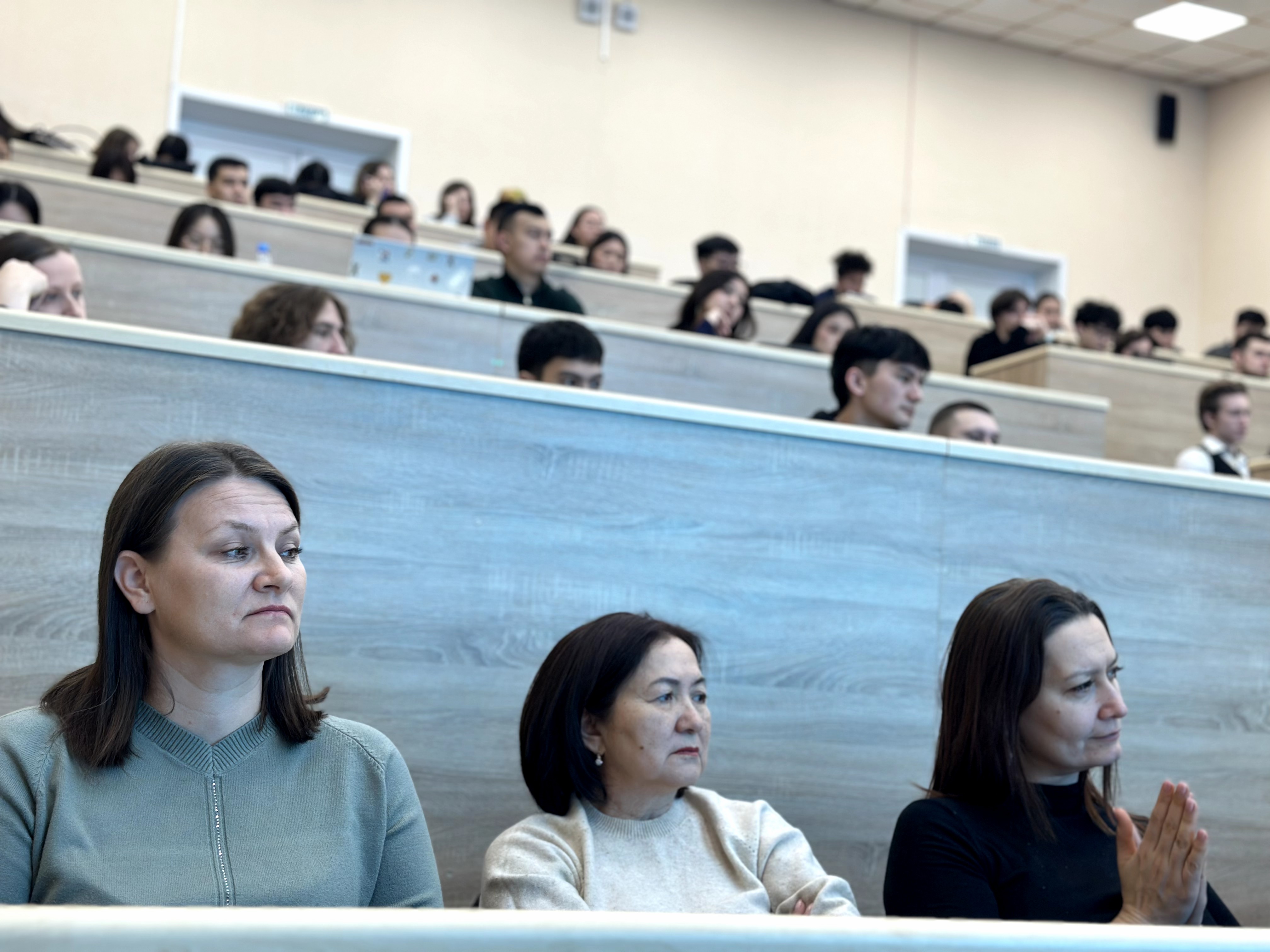 Студенты приняли участие в обсуждении конституционной реформы