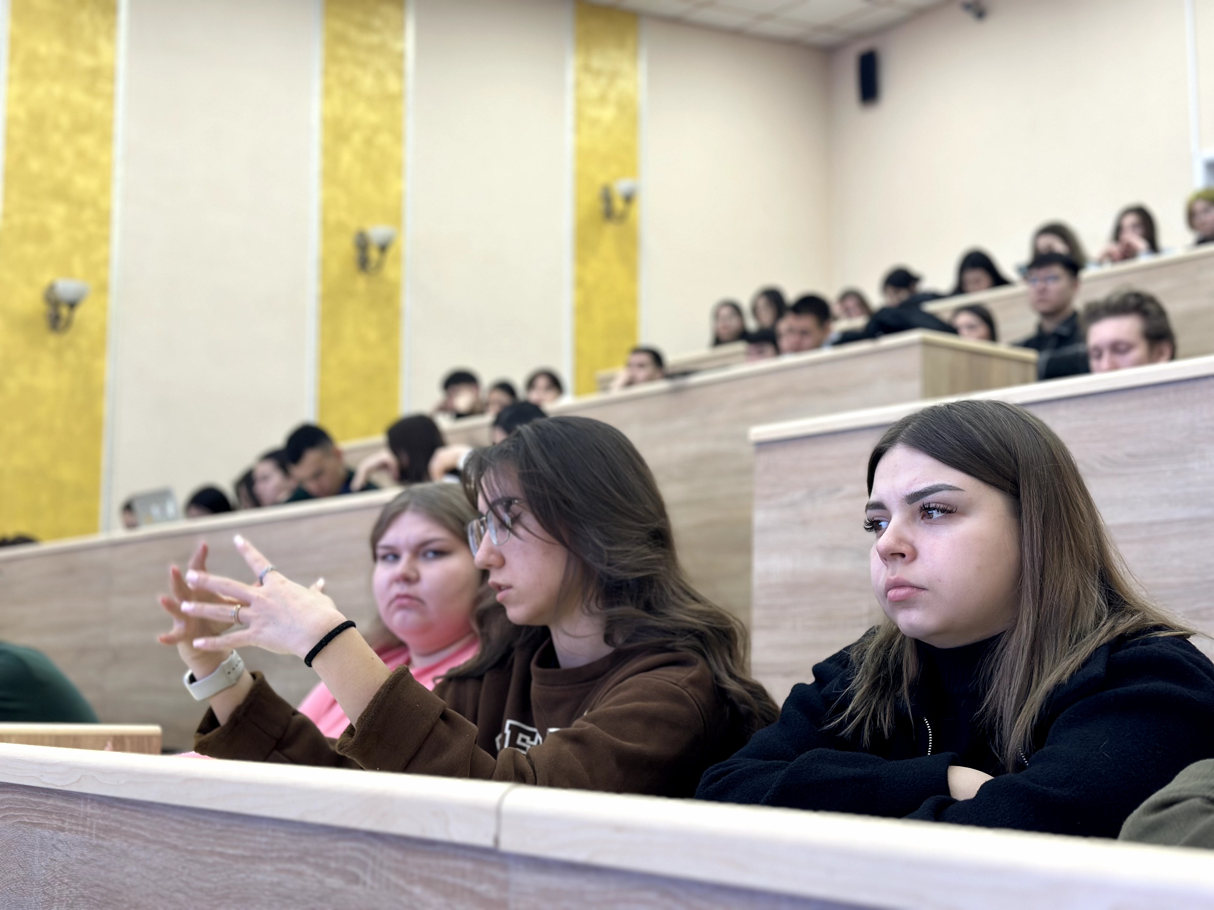 Студенты приняли участие в обсуждении конституционной реформы