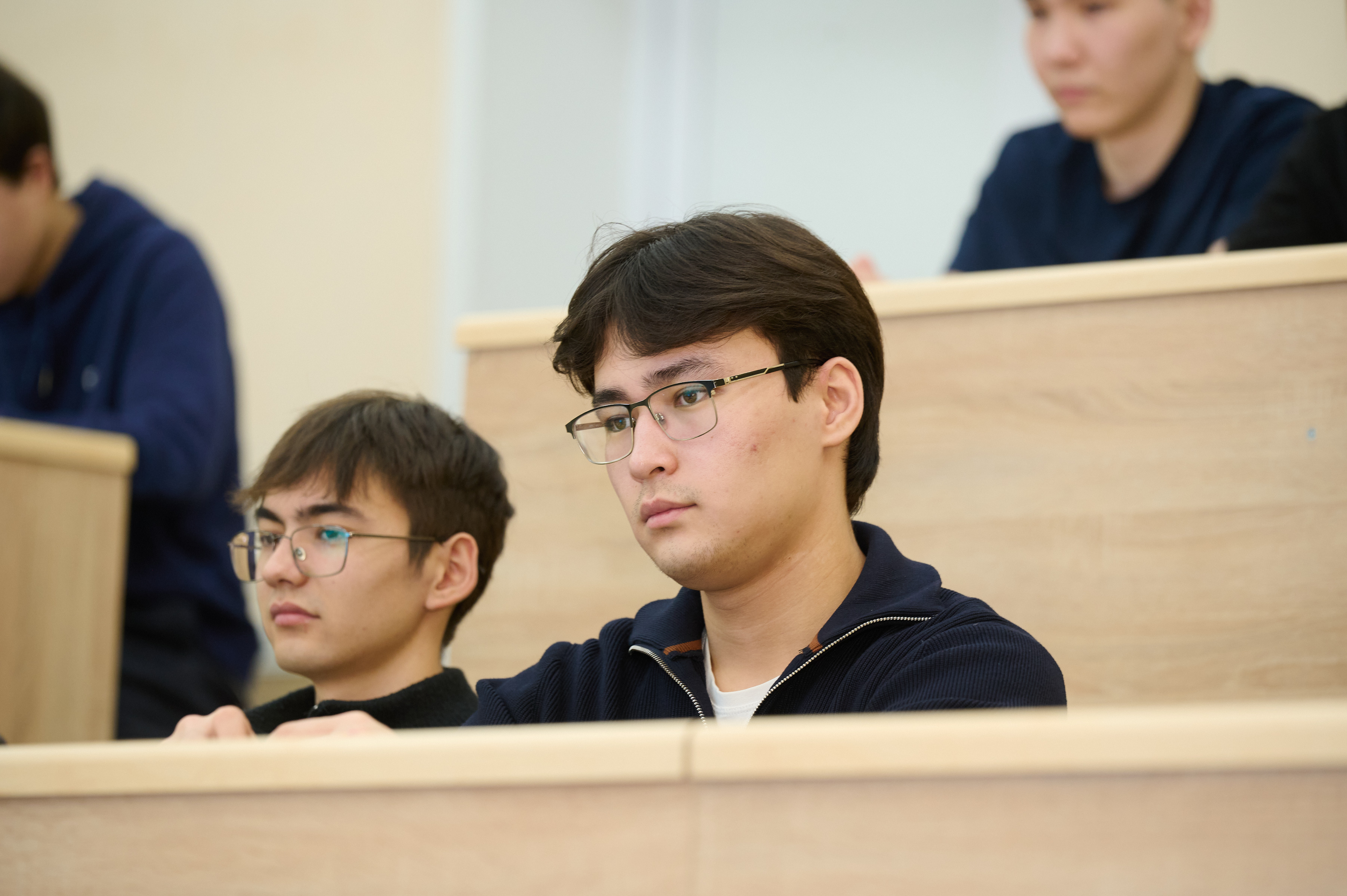 Вопросы прав женщин и противодействия экстремизму обсудили со студентами