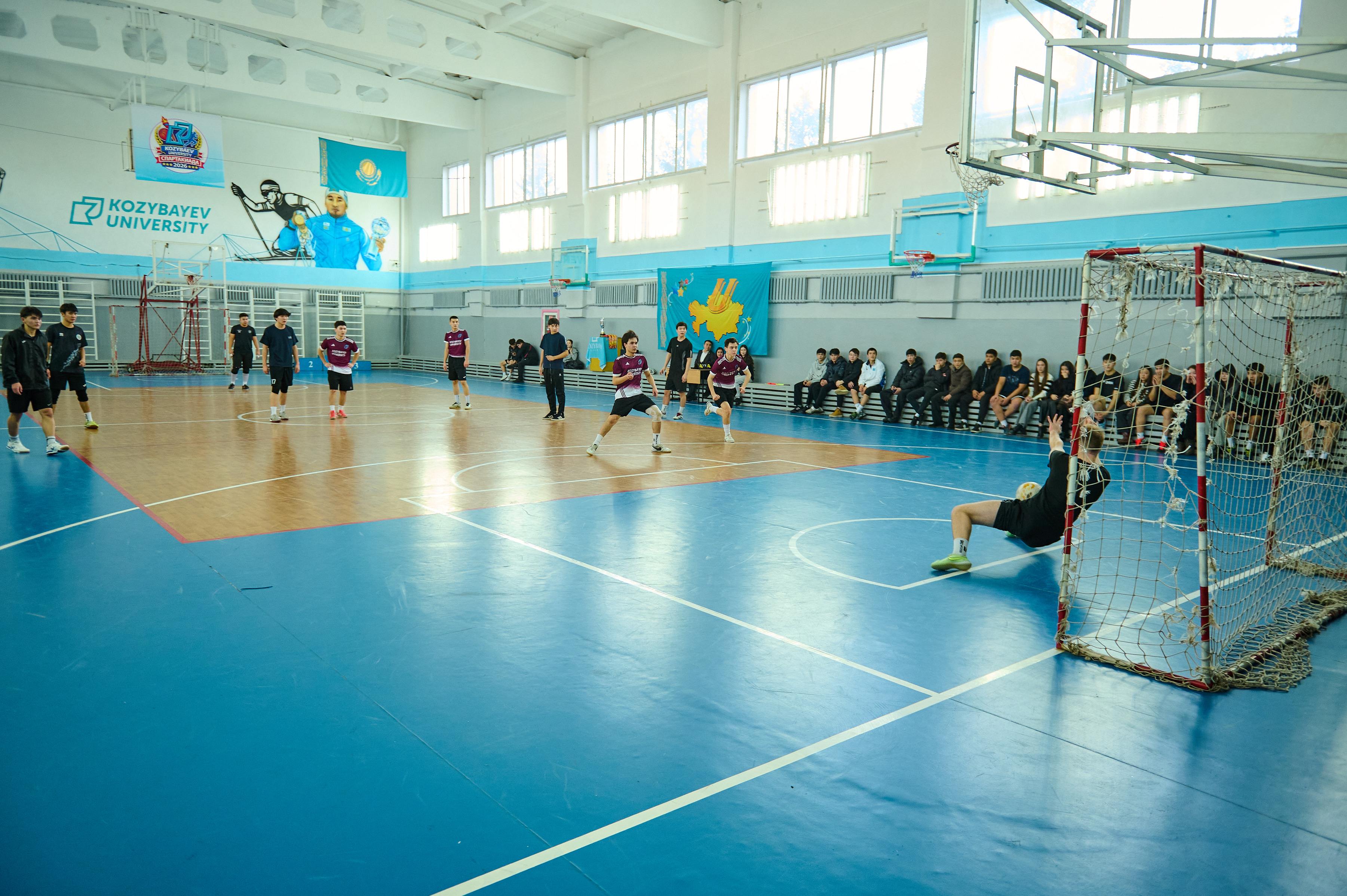 Студенттер шағын футболдан  спартакиадаға қатысты