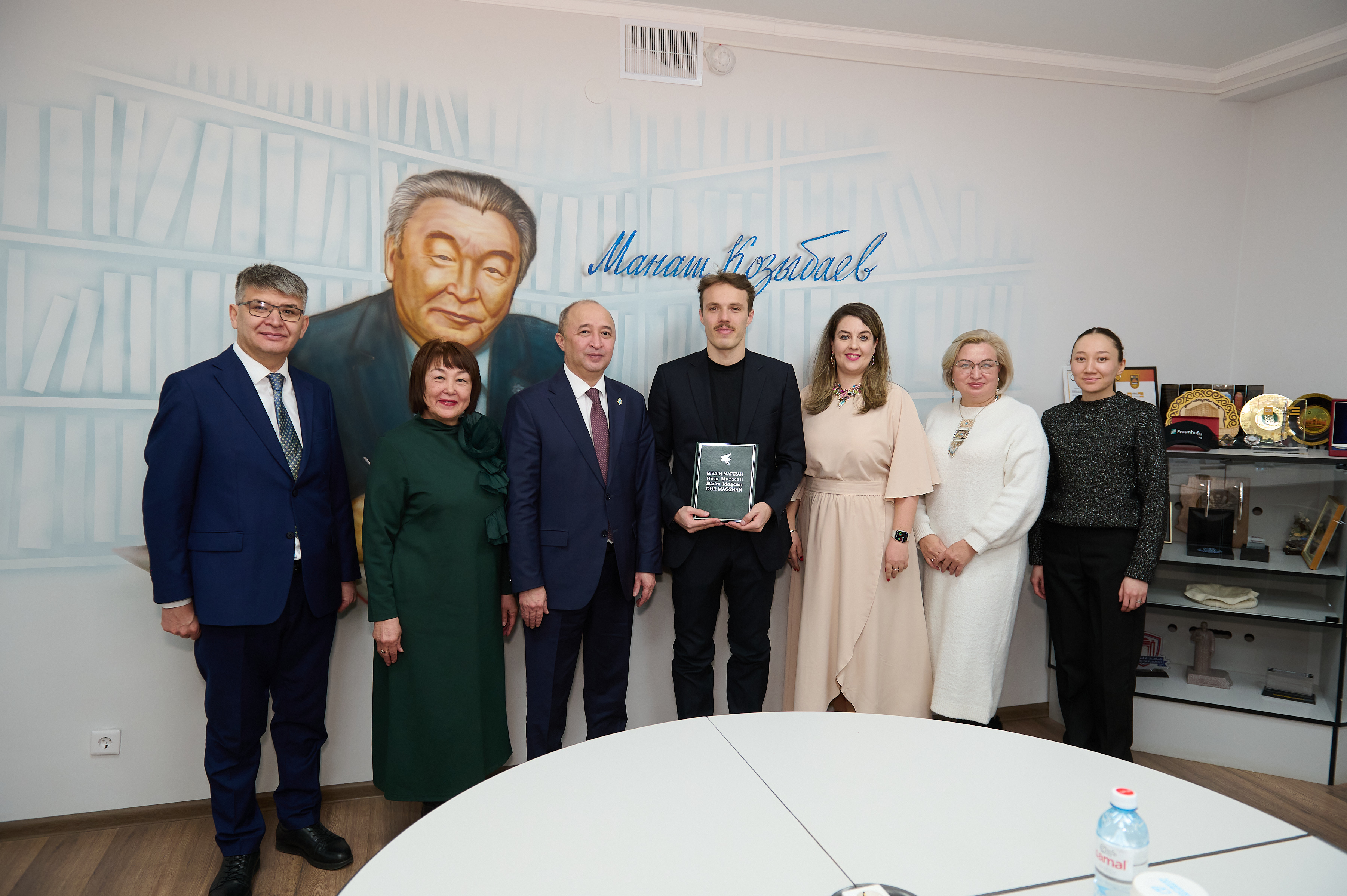 Французский исследователь провел занятия для студентов Kozybayev University