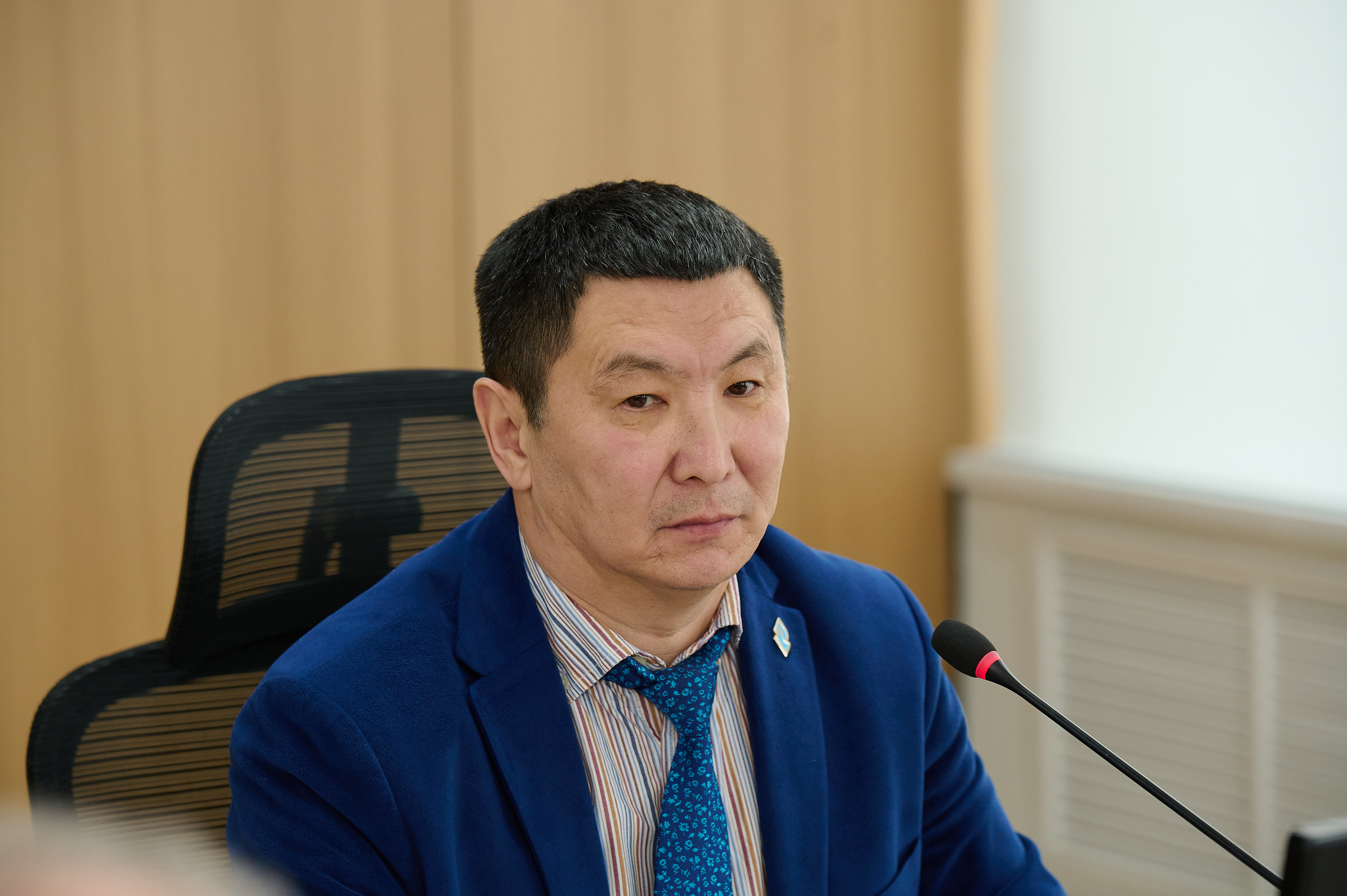 Қозыбаев университетінің ғалымдары Қазақстанның жаңа конституциясының жобасы туралы пікір алмасты