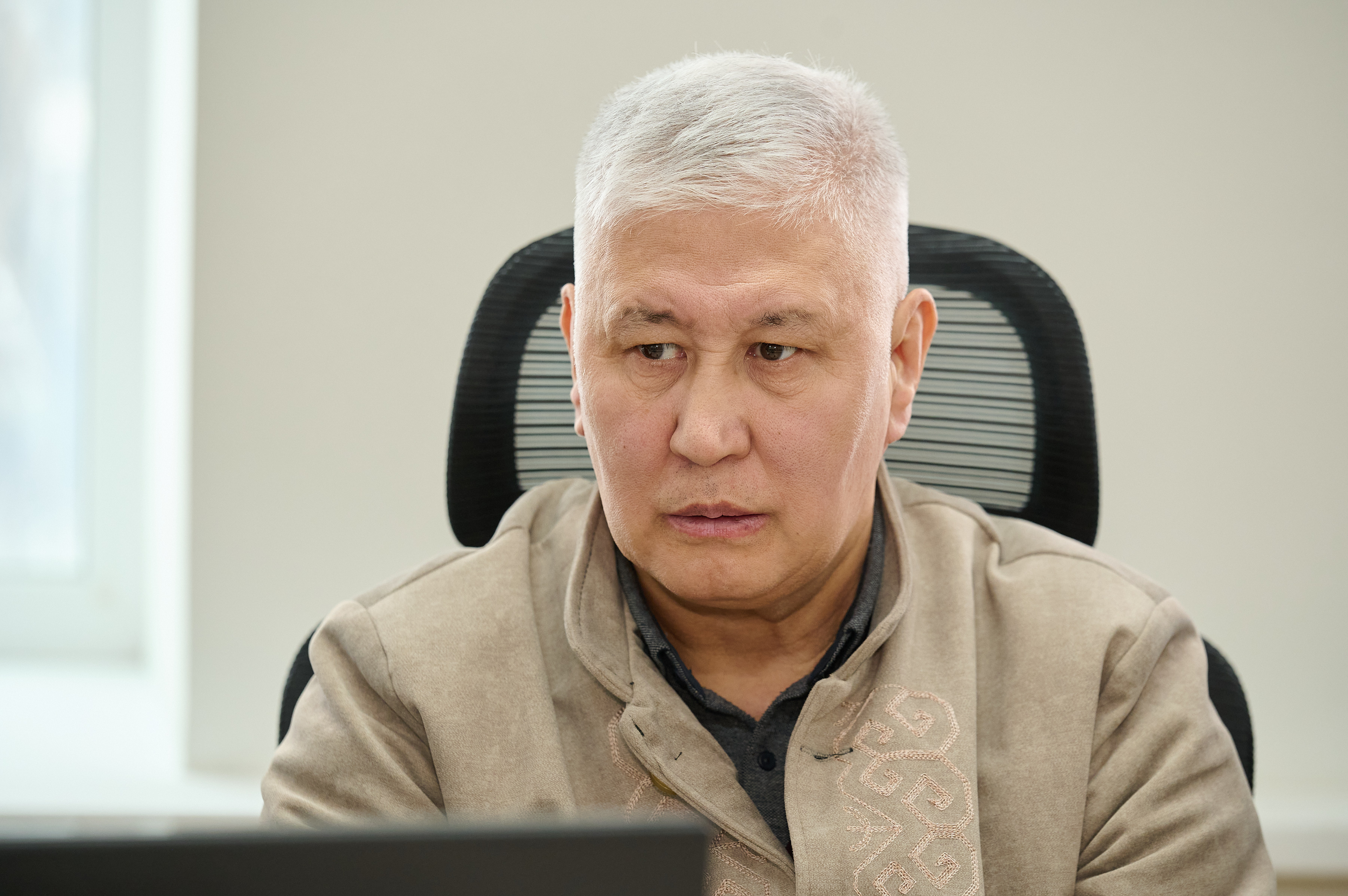 Қозыбаев университетінің ғалымдары Қазақстанның жаңа конституциясының жобасы туралы пікір алмасты