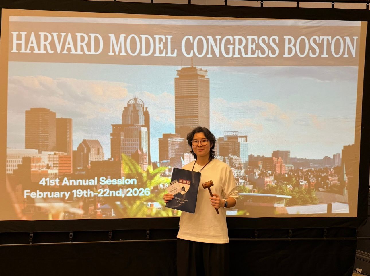 Студентка Айдана Омарова стала наставником на конференции Harvard Model Congress