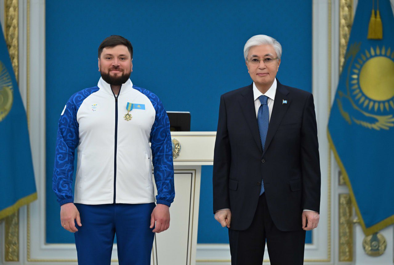 СТУДЕНТ KOZYBAYEV UNIVERSITY ЕРБОЛ ХАМИТОВ ПОЛУЧИЛ ОРДЕН «БАРЫС» ІІІ СТЕПЕНИ ИЗ РУК ПРЕЗИДЕНТА