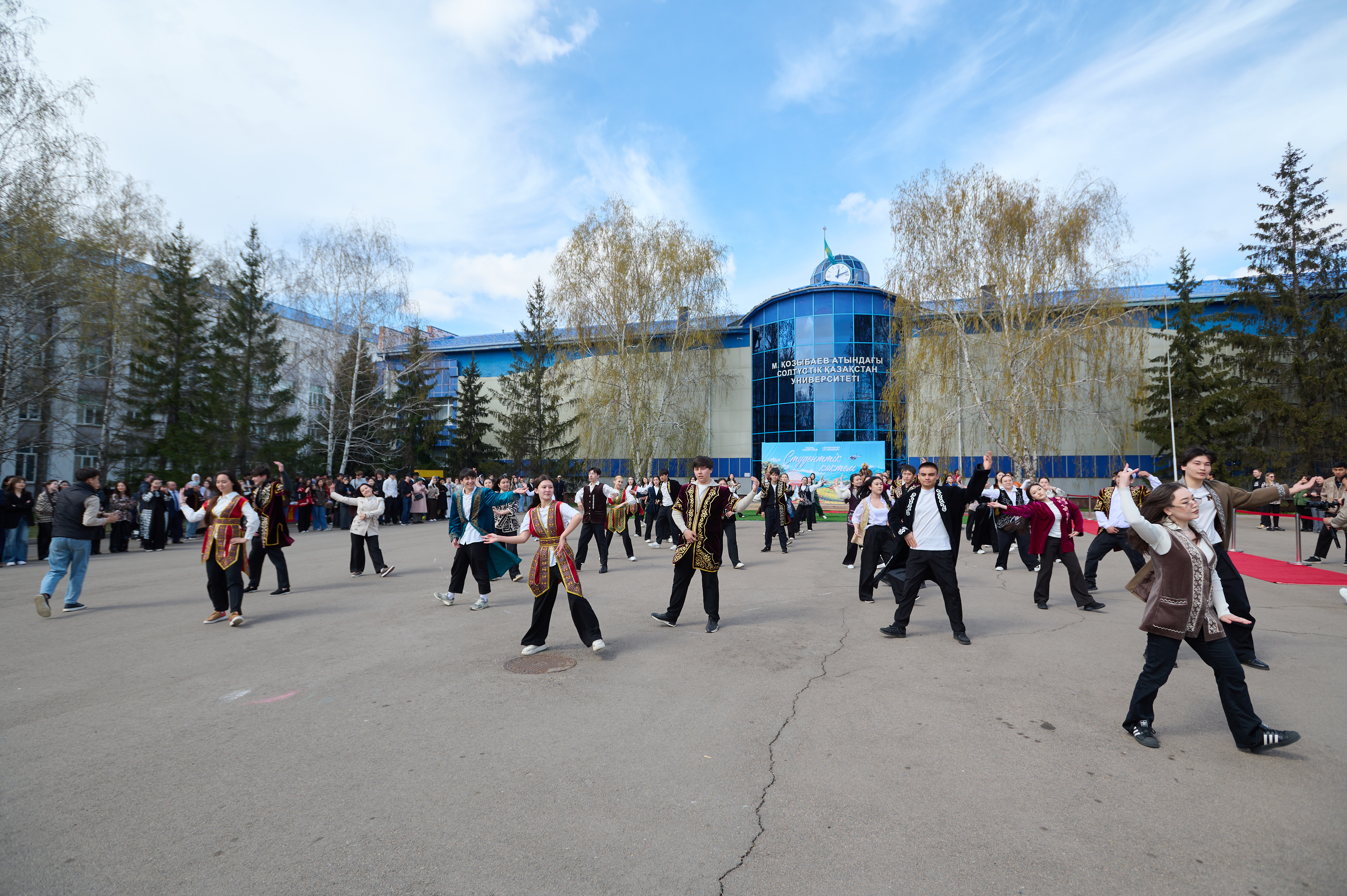 «Студенческая весна» в Kozybayev University: праздник единства и традиций