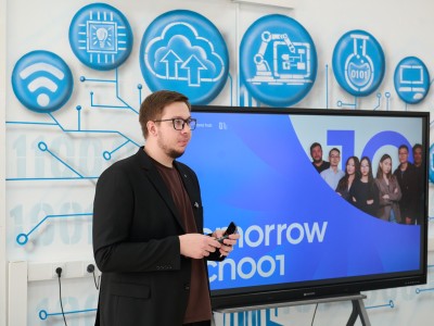 Tomorrow School мектебі өз жұмысын бастады