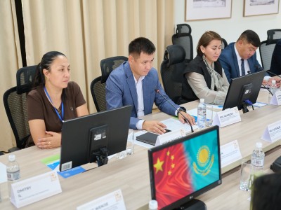Өңірдің АӨК дамыту мәселелері Kozybayev University алаңында талқыланды