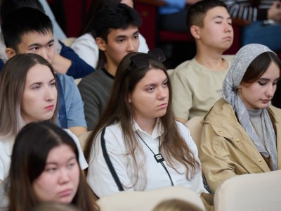 Мемлекеттік органдардағы мансап: студенттерге жұмысқа орналасу мүмкіндіктері таныстырылды