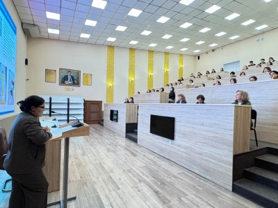 Тәжірибе алмасу және ынтымақтастық перспективалары: С. Аманжолов атындағы ШҚУ делегациясының сапары