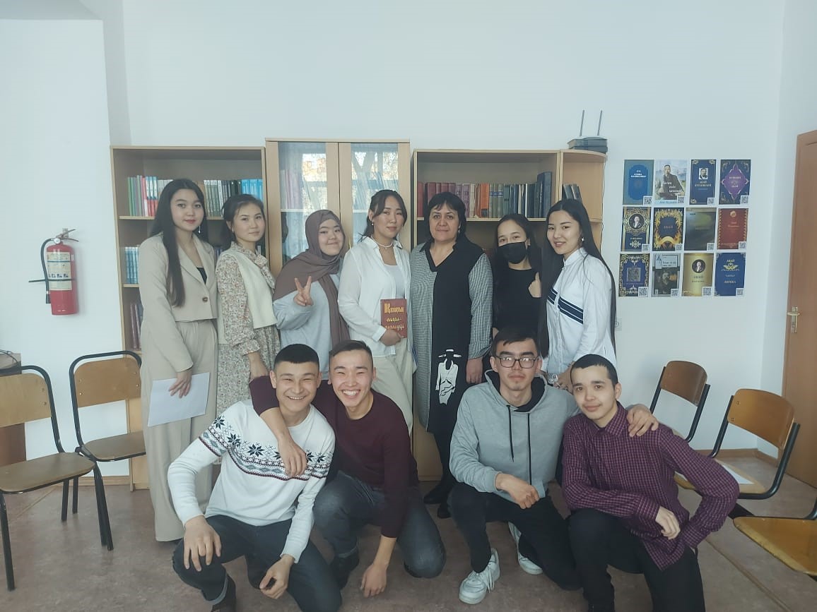 Конкурс пословиц и поговорок «Кім көп біледі?»