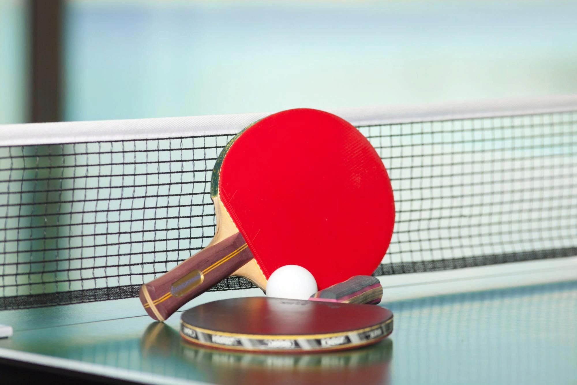 Ústel tenısinen jarys