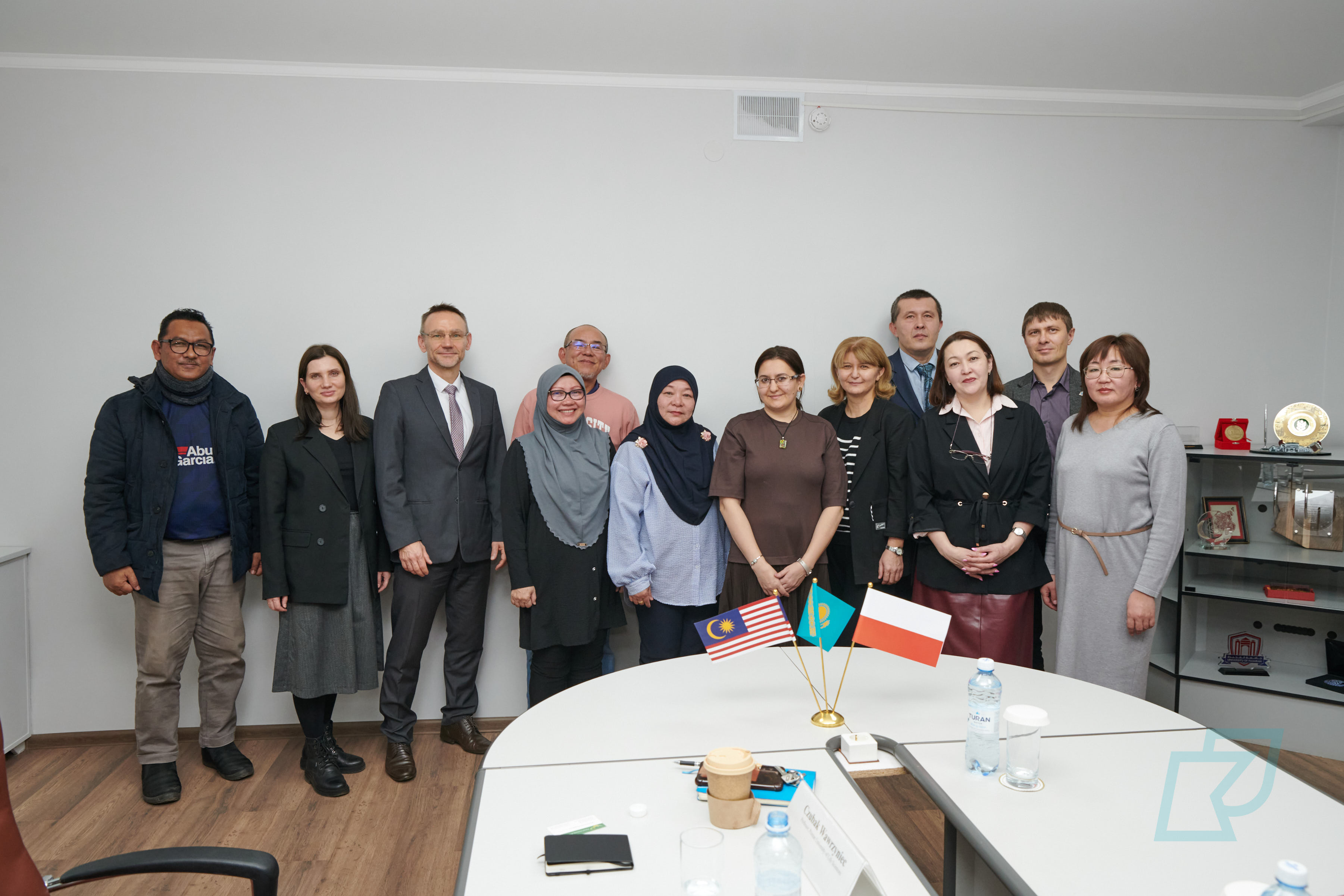 Professors from Poland and Malaysia share scientific experience