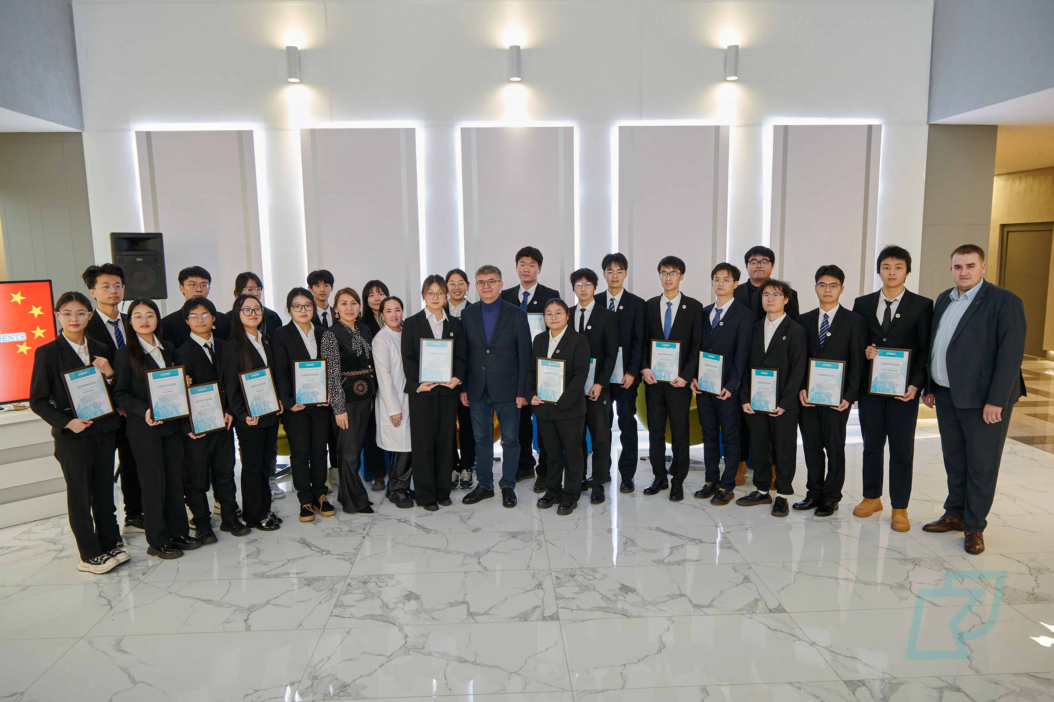 22 Chinese Students Complete Studies at Kozybayev University
