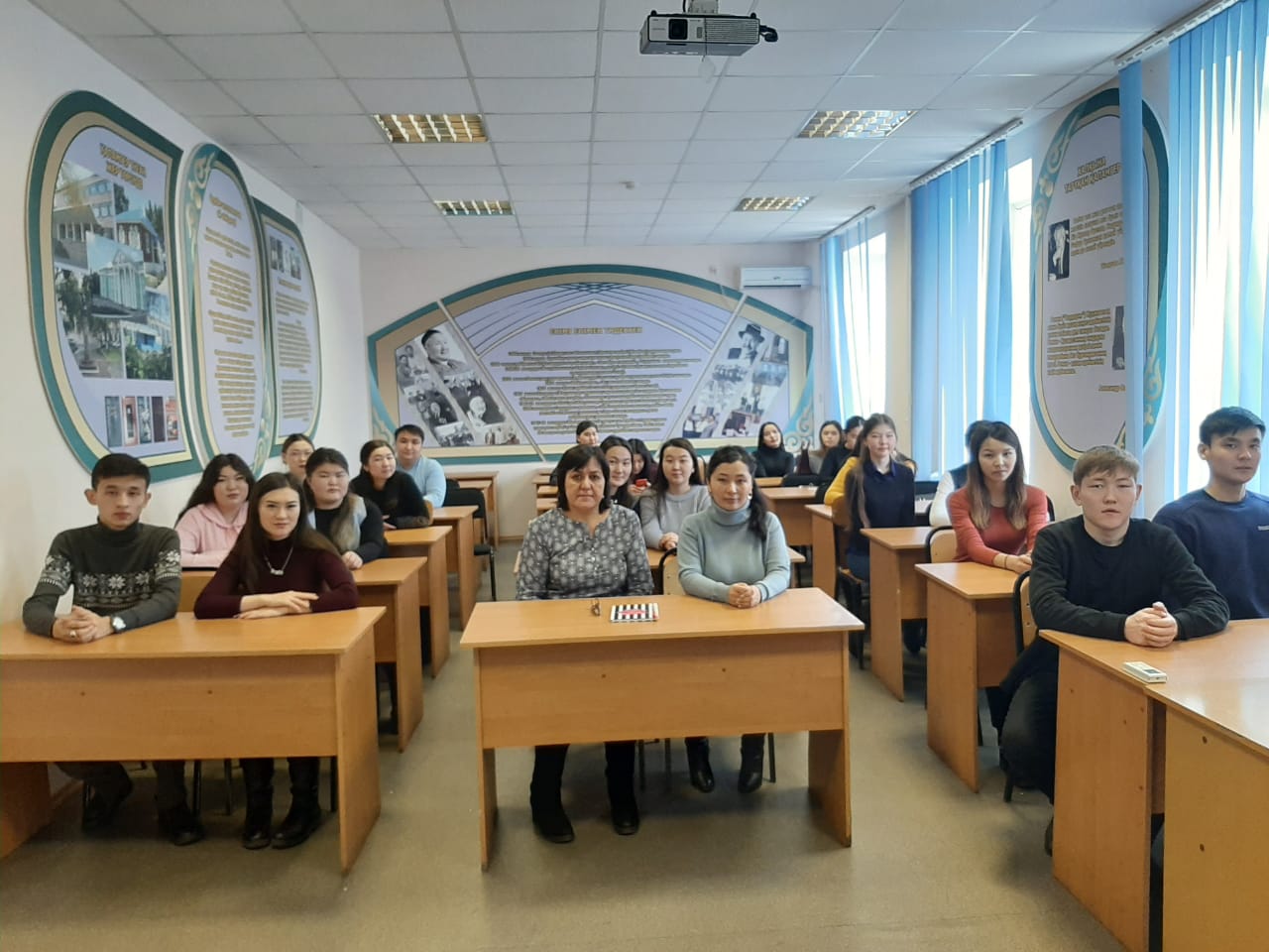 2019 жылдың 12 желтоқсанында Тәуелсіздік күніне орай М.Қозыбаев атындағы СҚМУ бірыңғай «Тәуелсіздік – адамзаттың бақыты» сағат  