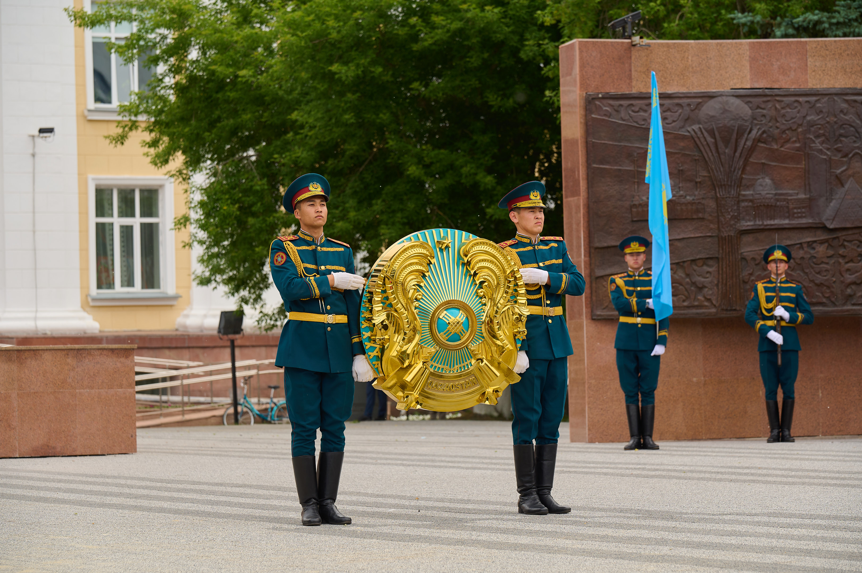 Kozybayev University Students and Staff Participate in the Celebration of the Day of State Symbols