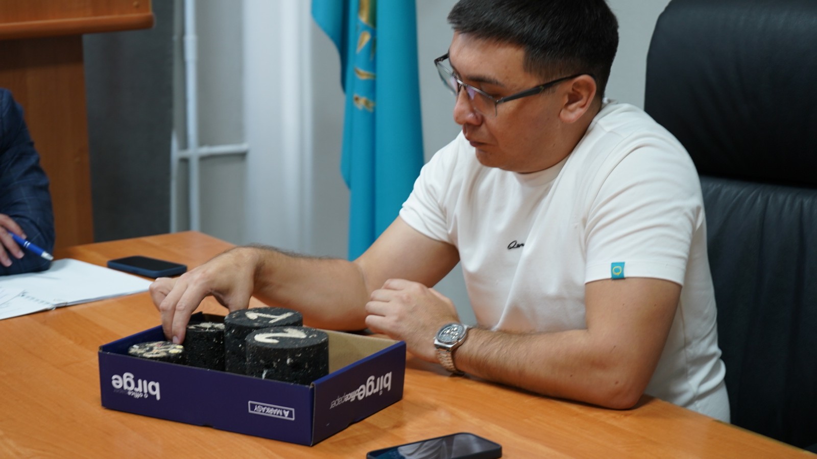 Kozybayev University ғалымдарының әзірлемесі Солтүстік Қазақстан жолдарында сынақтан өтеді