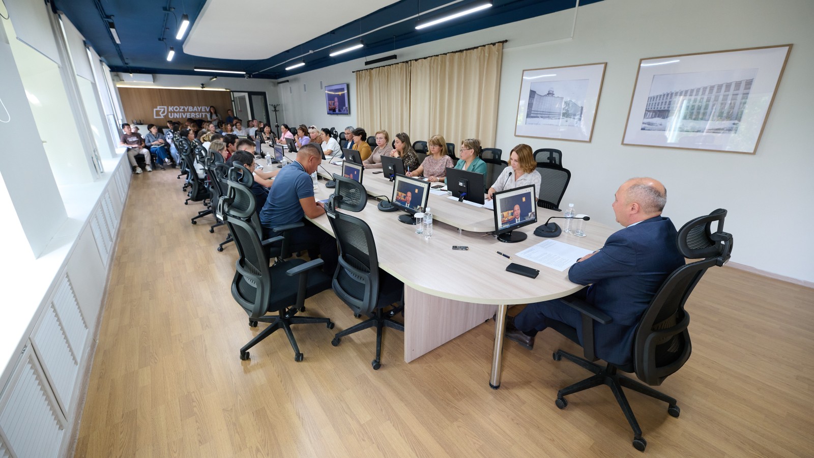 Университет ұжымы QS 2028 рейтингі цикліне қатысу мәселесін талқылады