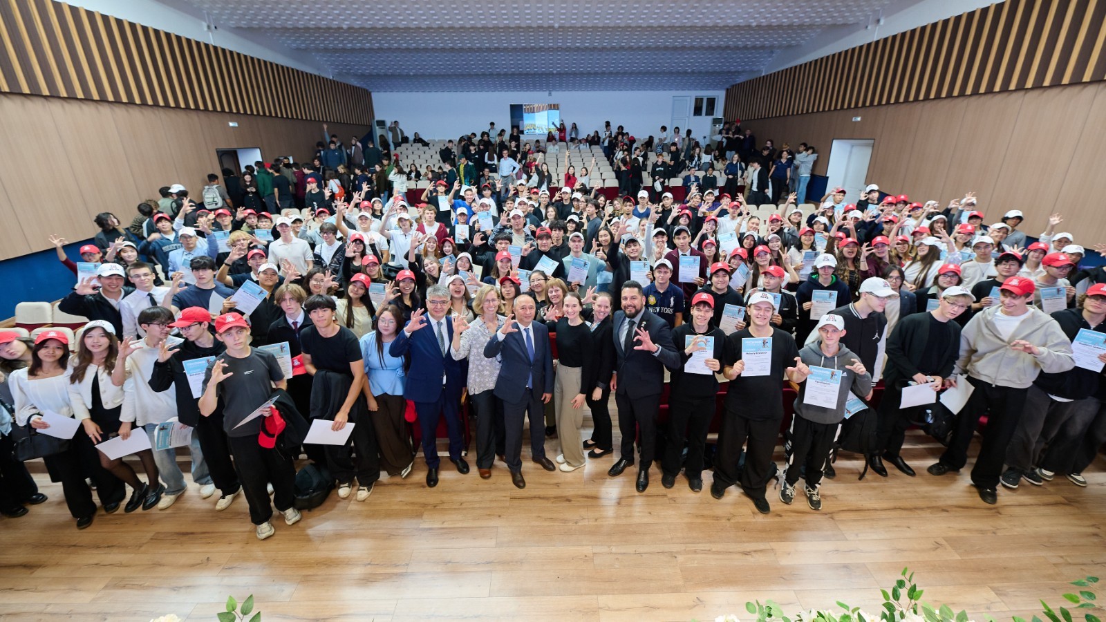 Kozybayev University мен University of Arizona қос диплом бағдарламаларының студенттеріне арналған Welcome Day