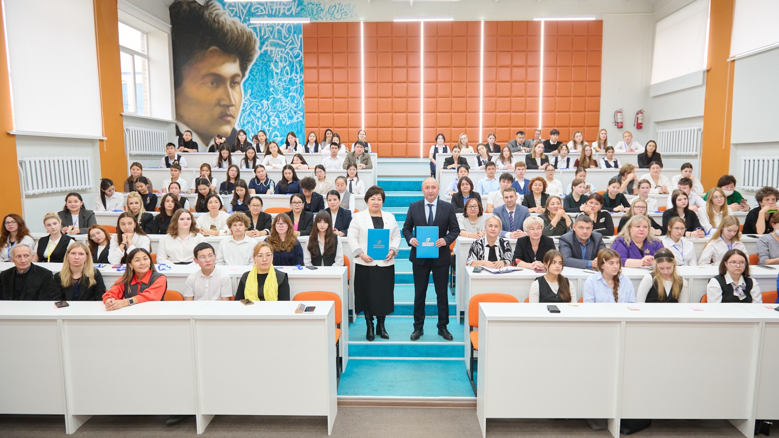 Kozybayev University-де Петропавл мектеп оқушыларына арналған педагогикалық сыныптар өз жұмысын бастады